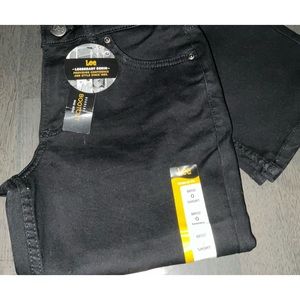 Lee Regular Fit, Bootcut,Mid Rise. Women’s Jeans Black Size 0 Short NWT